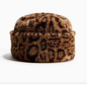 💯H&M cheetah hat🐆